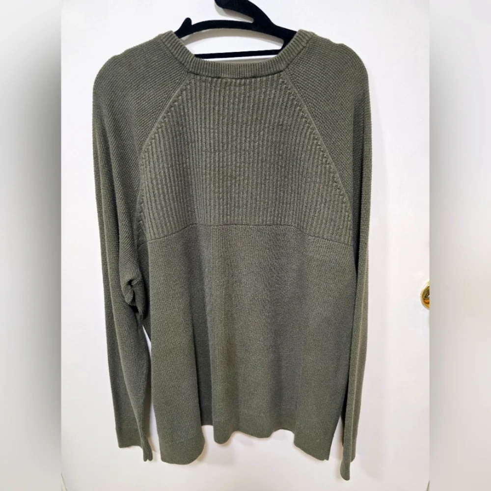 Express sweater - Picture 3 of 3